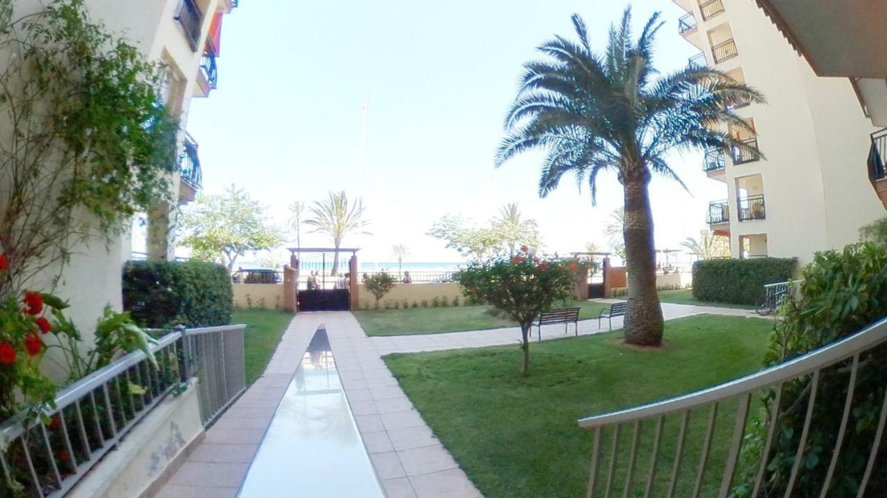 Magnificos Apartamentos Ondina En La Primera Linea De La Playa De Gandia Luaran gambar